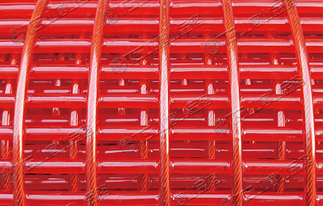 篩分設(shè)備選用聚氨酯篩網(wǎng)，高耐磨、壽命長